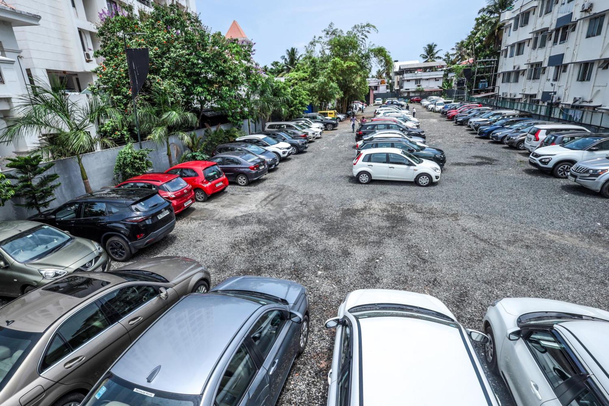 Готель Ima House Kochi Екстер'єр фото